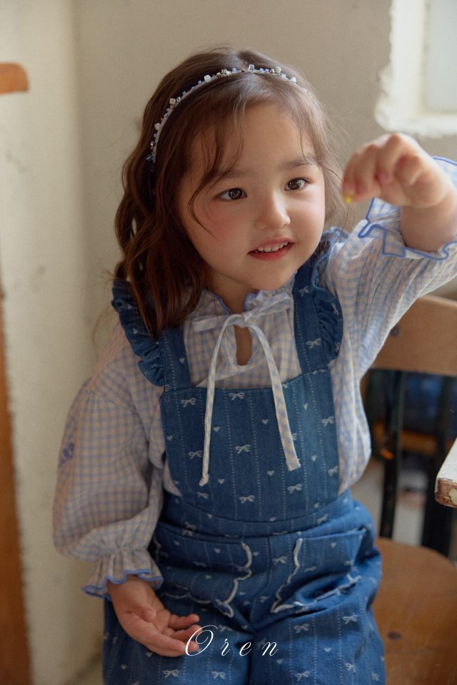 【予約商品】Nua embroidery blouse [Oren] (26SS)【2026年3月中旬以降順次発送】
