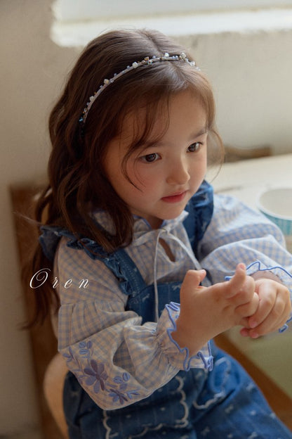 【予約商品】Nua embroidery blouse [Oren] (26SS)【2026年3月中旬以降順次発送】