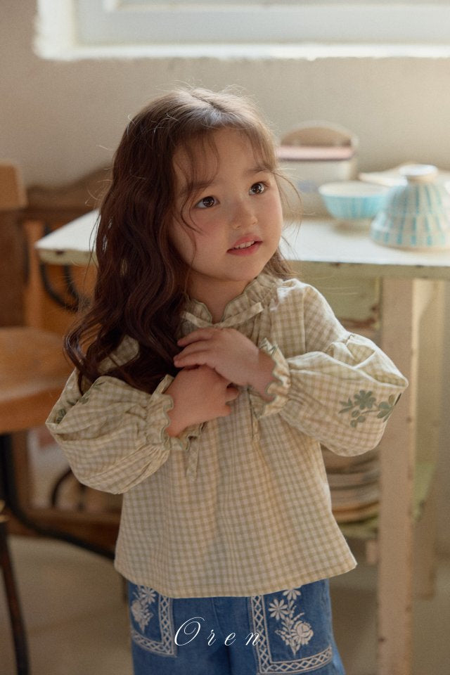 【予約商品】Nua embroidery blouse [Oren] (26SS)【2026年3月中旬以降順次発送】