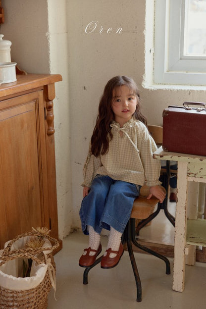 【予約商品】Nua embroidery blouse [Oren] (26SS)【2026年3月中旬以降順次発送】