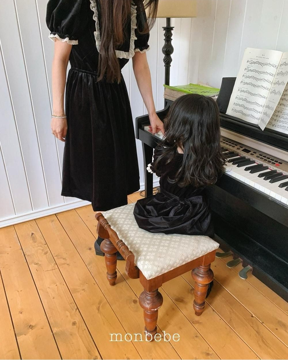 Anna Velvet Dress (Mom) [monbebe]（2026Winter） 6
