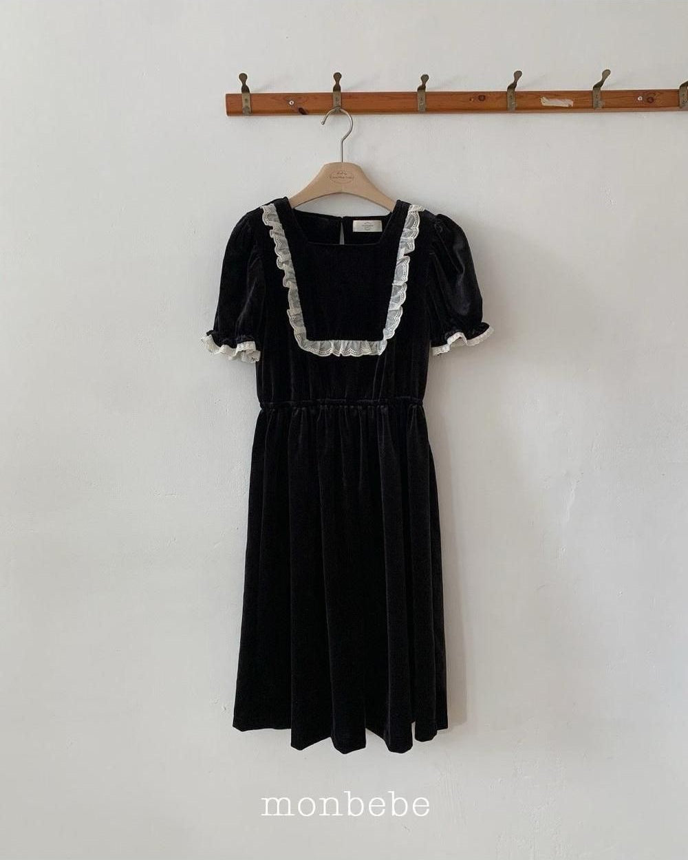 Anna Velvet Dress (Mom) [monbebe]（2026Winter） 12
