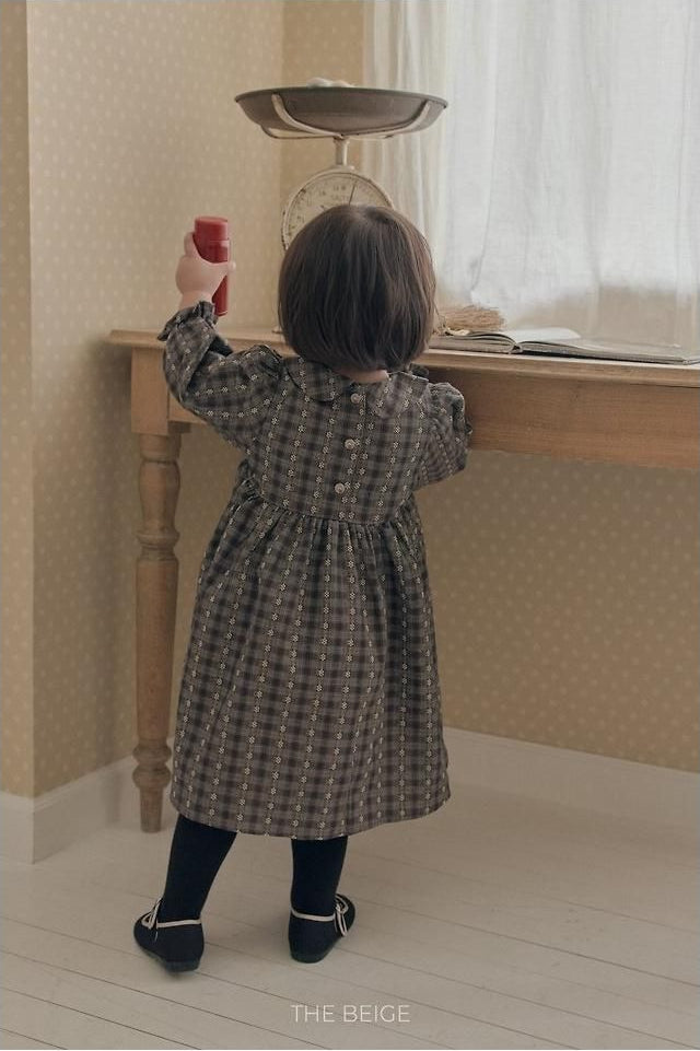 Smock Dress [THE BEIGE]（2026AW） 5