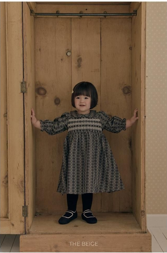 Smock Dress [THE BEIGE]（2026AW） 6