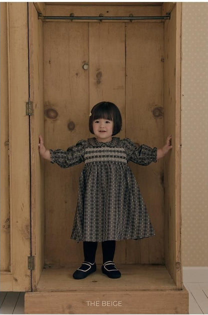 Smock Dress [THE BEIGE]（2026AW） 6