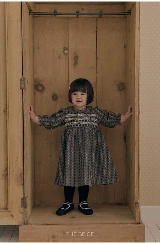Smock Dress [THE BEIGE]（2026AW） 6