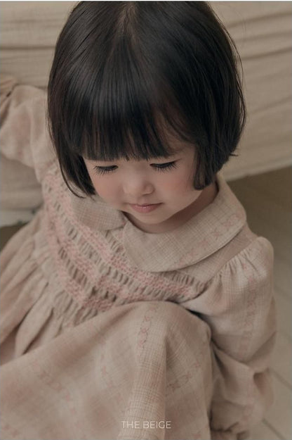Smock Dress [THE BEIGE]（2026AW） 12