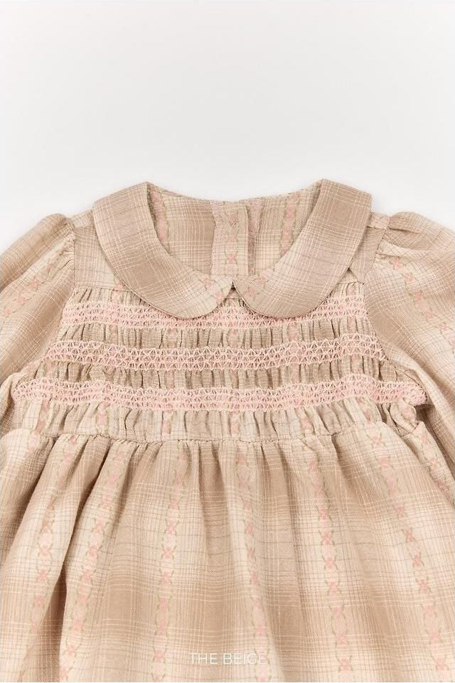Smock Dress [THE BEIGE]（2026AW） 16