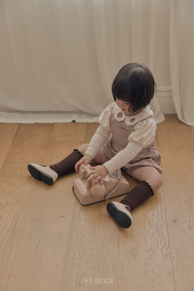 Collar Embroidery Tee [THE BEIGE]（2026AW） 5