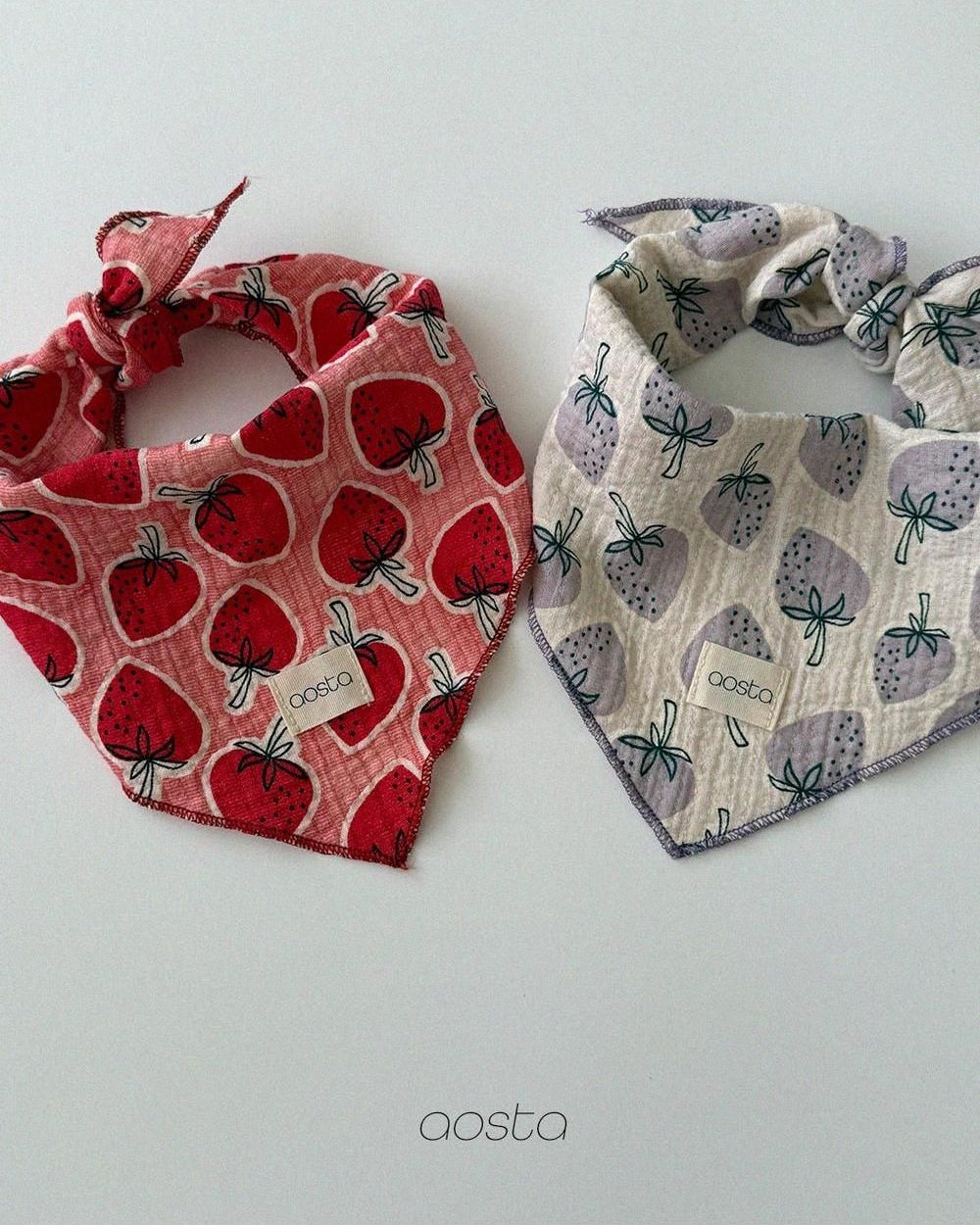 Strawberry Scarf [Aosta]（2026AW） 3