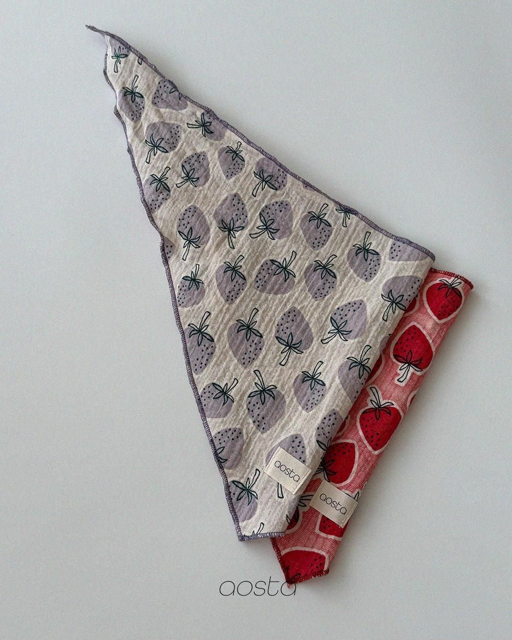 Strawberry Scarf [Aosta]（2026AW） 5