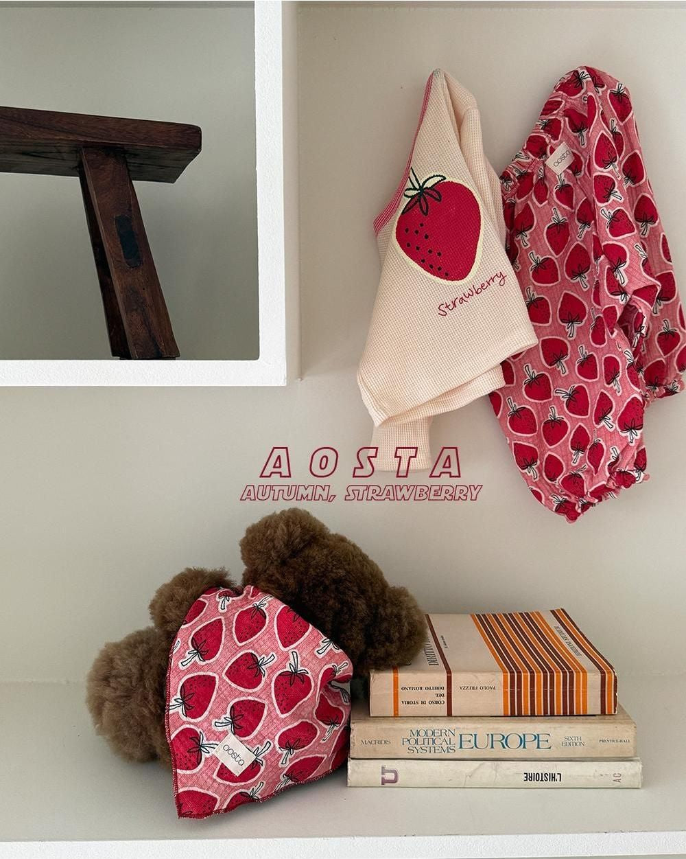 Strawberry Scarf [Aosta]（2026AW） 8