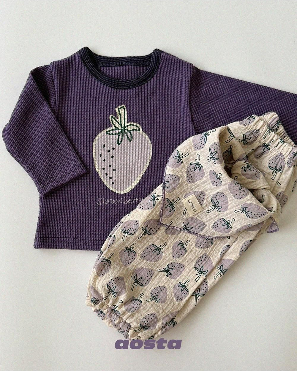 Strawberry Scarf [Aosta]（2026AW） 16