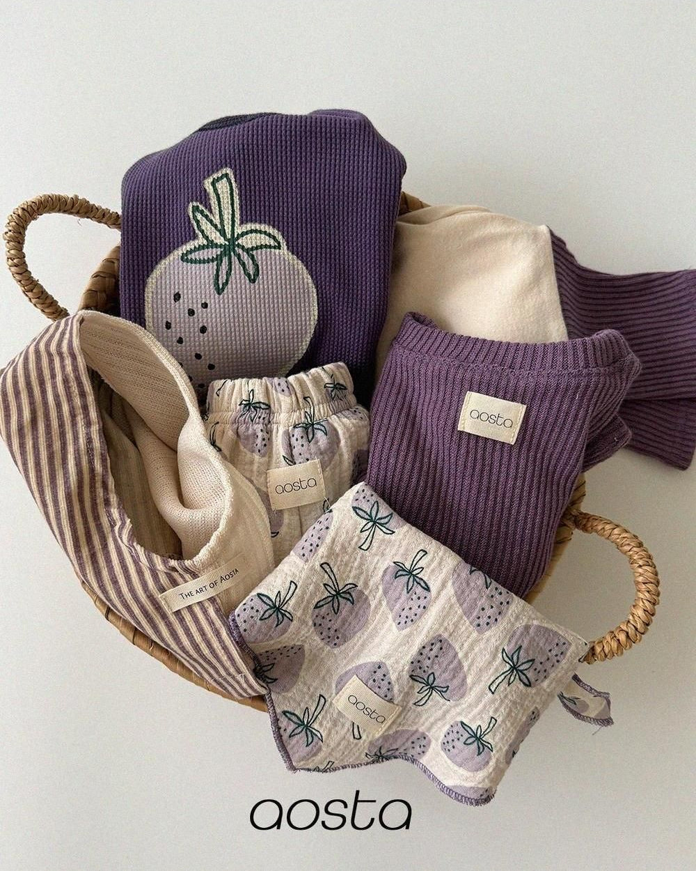 Strawberry Scarf [Aosta]（2026AW） 18