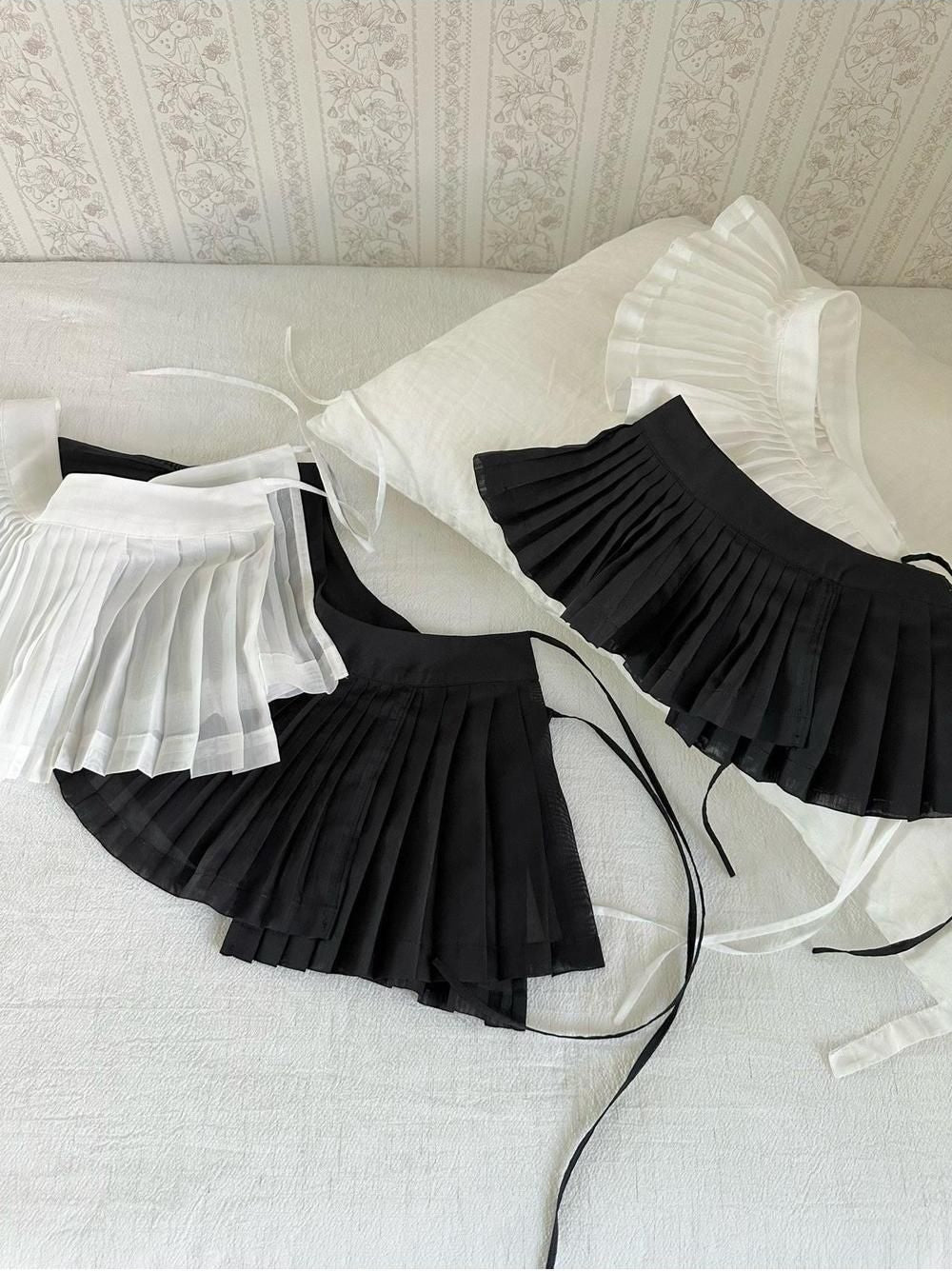 Layered Pleat Apron [monbebe]（2026AW） 10