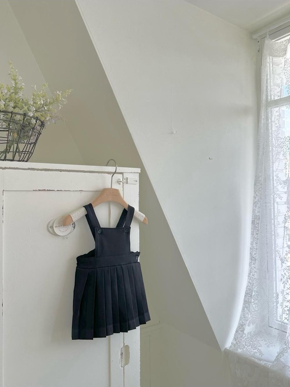 Louis Pleat Suspender Skirt [monbebe]（2026AW） 7