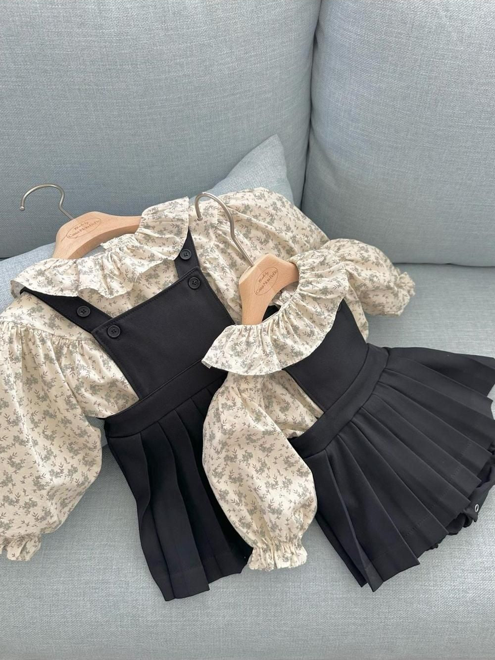 Louis Pleat Suspender Skirt [monbebe]（2026AW） 8