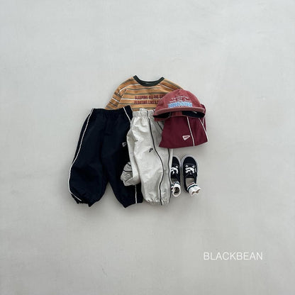 Shark Pants [BLACK BEAN]（2026AW） 3