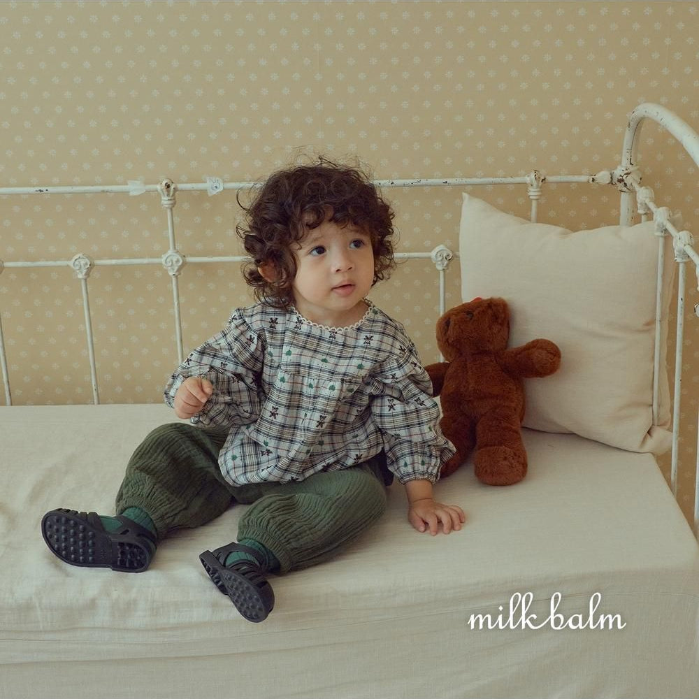 Check Bear Blouse [milk balm]（2026AW） 4