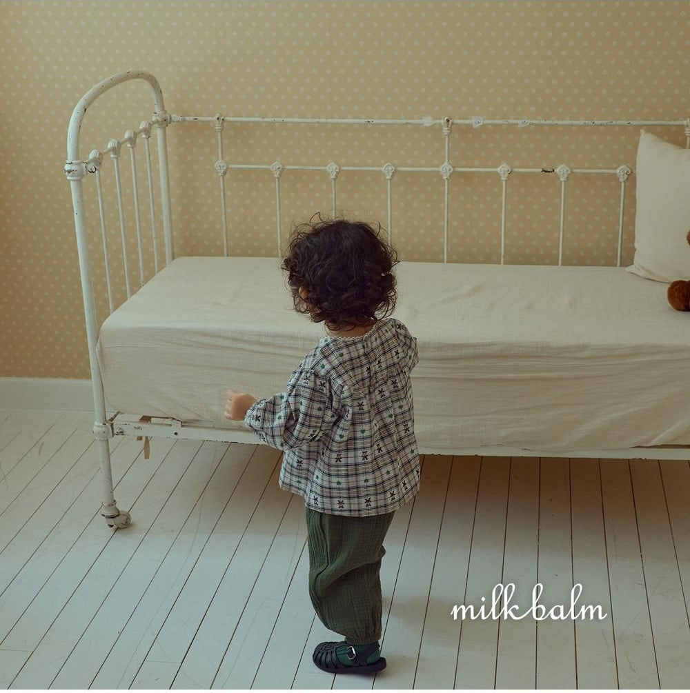 Check Bear Blouse [milk balm]（2026AW） 8