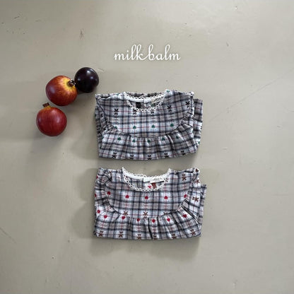Check Bear Blouse [milk balm]（2026AW） 26