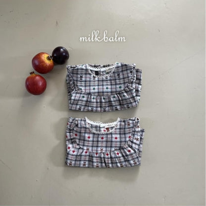 Check Bear Blouse [milk balm]（2026AW） 1