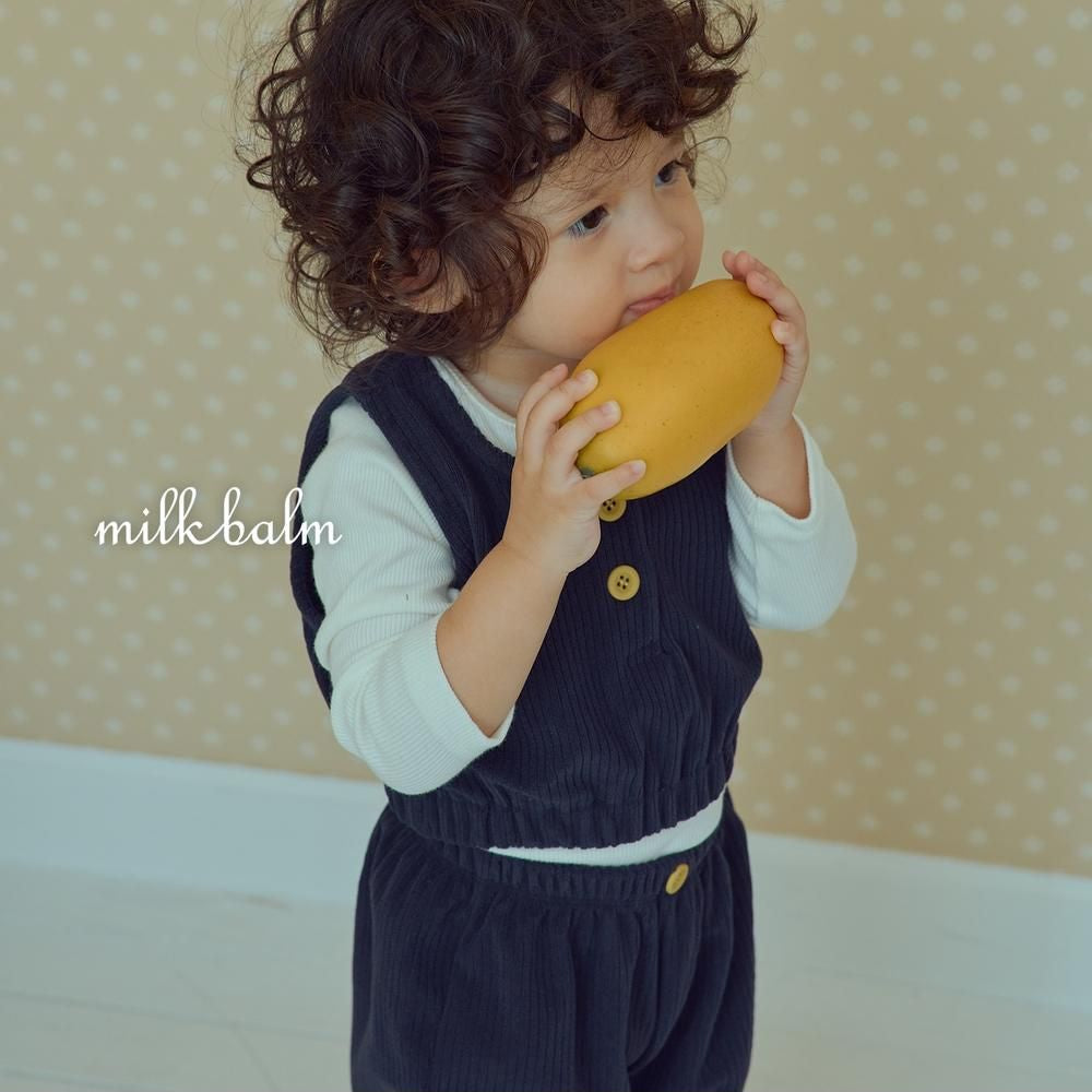 Dewy Vest [milk balm]（2026AW） 3