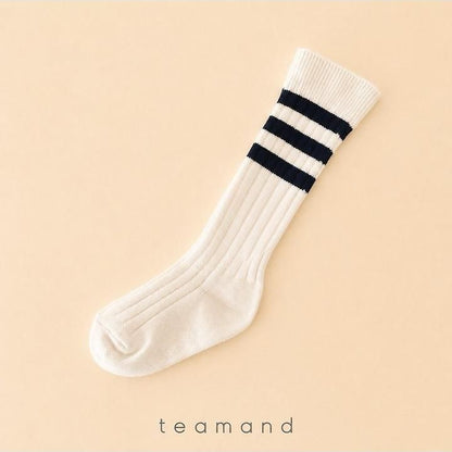 Three-Line Ribbed Knee Socks [teamand]（2026AW） 3