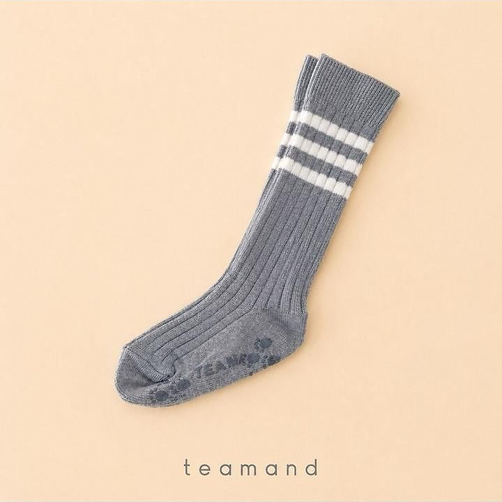 Three-Line Ribbed Knee Socks [teamand]（2026AW） 4