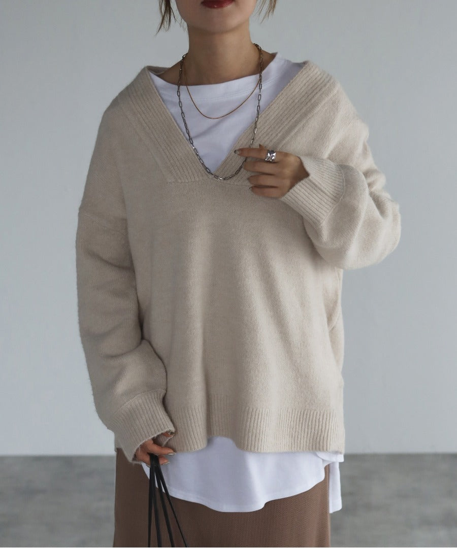 Deep V-Neck Knit [LADIES] 9