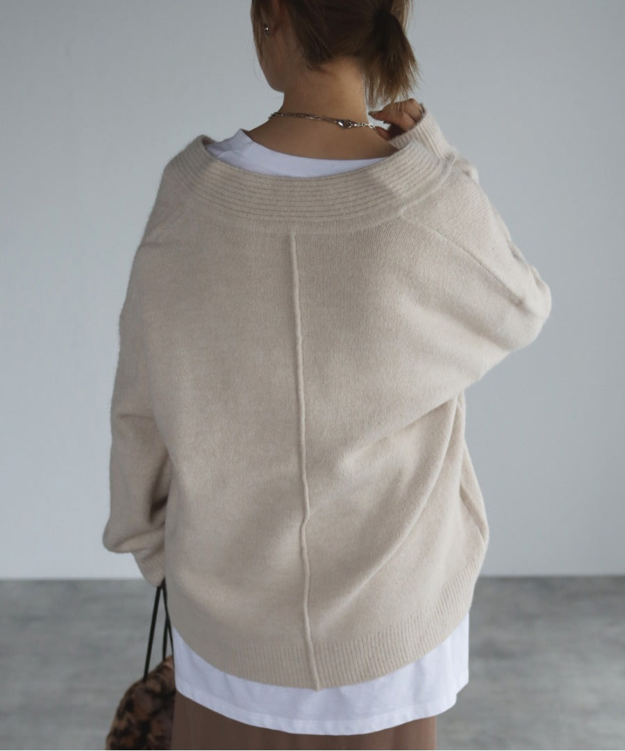 Deep V-Neck Knit [LADIES] 10