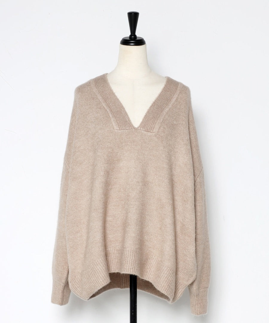 Deep V-Neck Knit [LADIES] 18