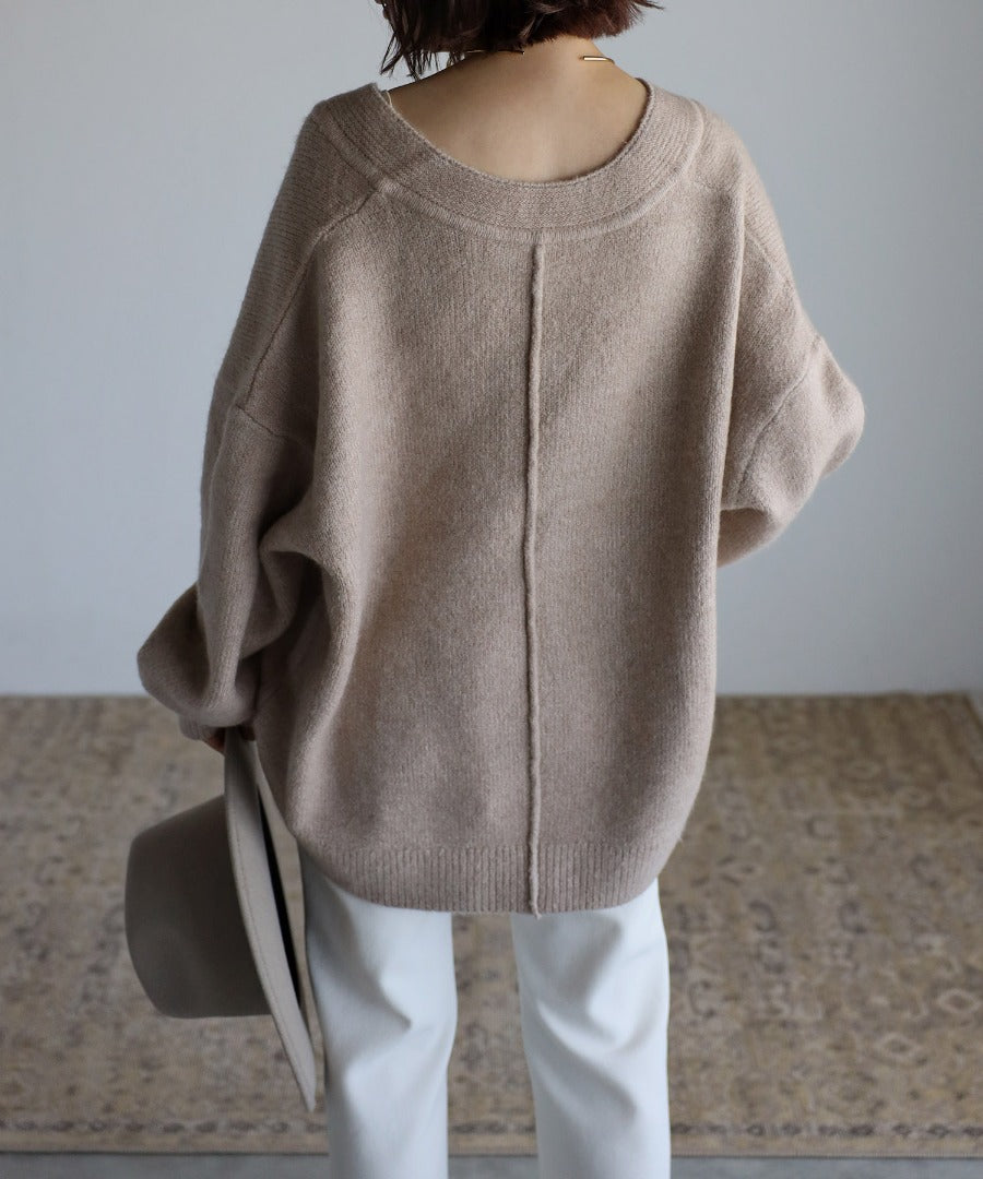 Deep V-Neck Knit [LADIES] 21