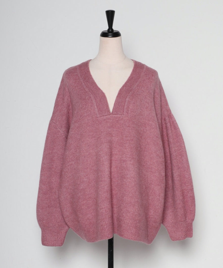 Deep V-Neck Knit [LADIES] 25