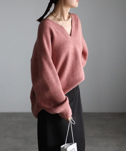 Deep V-Neck Knit [LADIES] 27