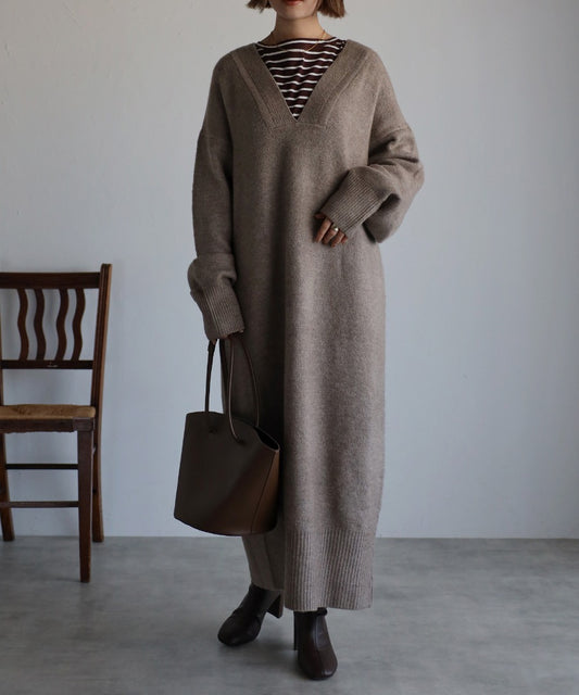 Deep V-Neck Knit Dress [LADIES] 1