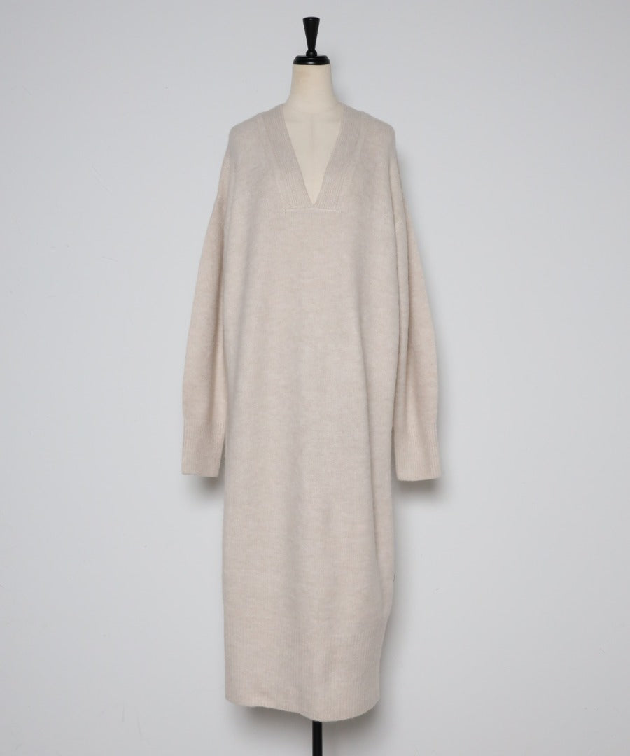 Deep V-Neck Knit Dress [LADIES] 9