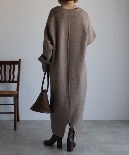 Deep V-Neck Knit Dress [LADIES] 11