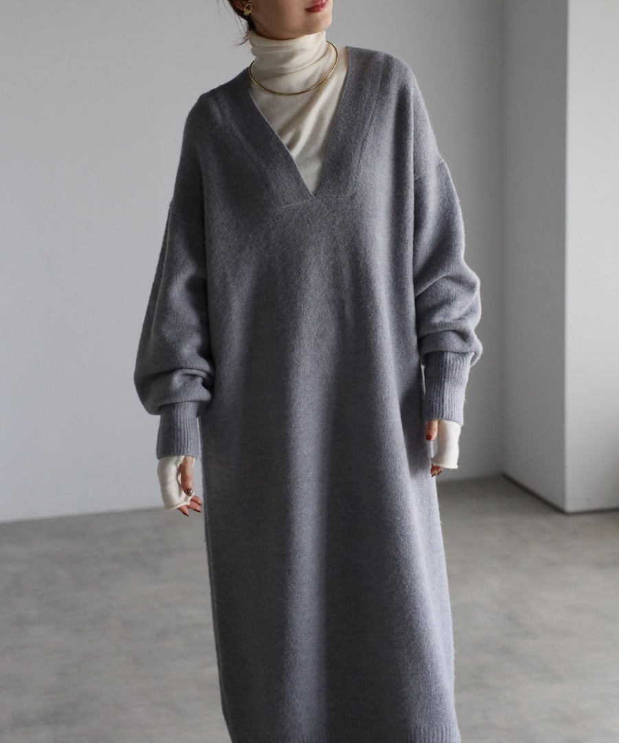 Deep V-Neck Knit Dress [LADIES] 27