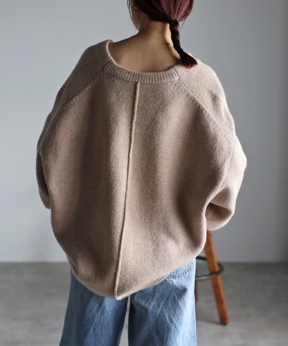 Bicolor Cocoon V-Neck Knit [LADIES] 8