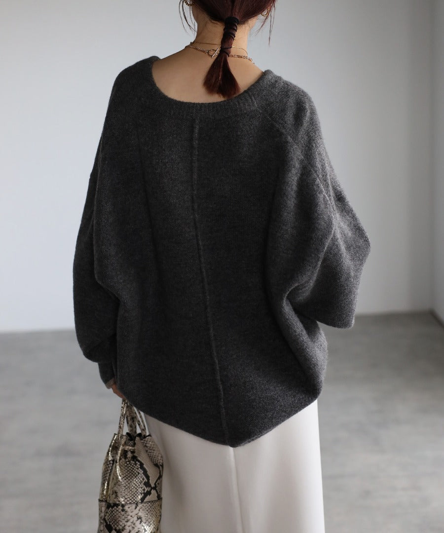 Bicolor Cocoon V-Neck Knit [LADIES] 16
