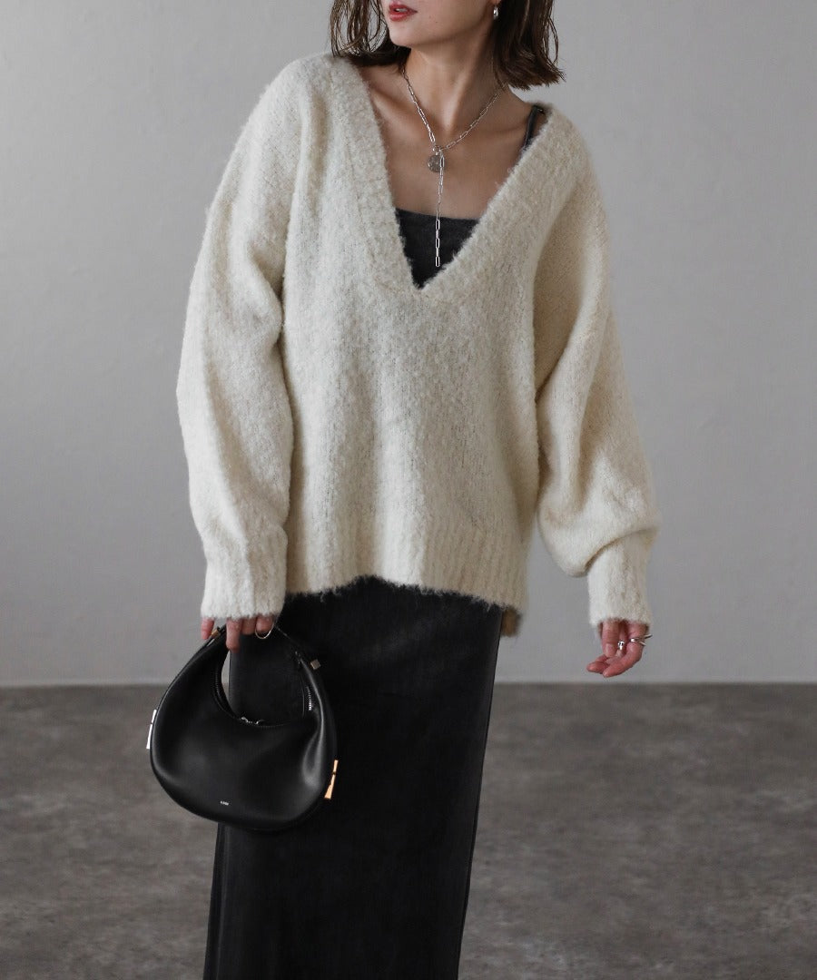 Boucle Deep V-Neck Knit [LADIES] 1