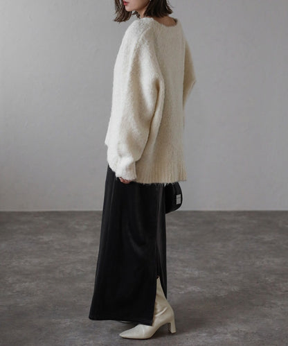 Boucle Deep V-Neck Knit [LADIES] 6