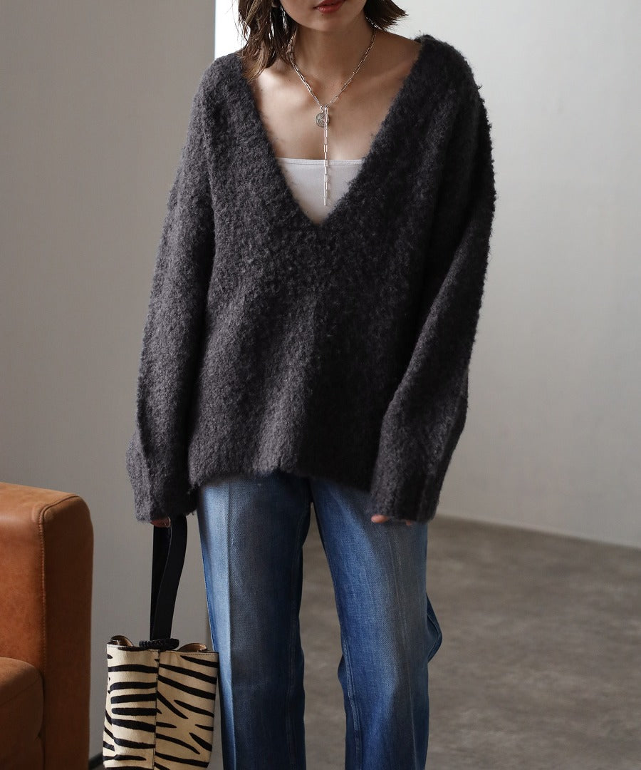 Boucle Deep V-Neck Knit [LADIES] 9