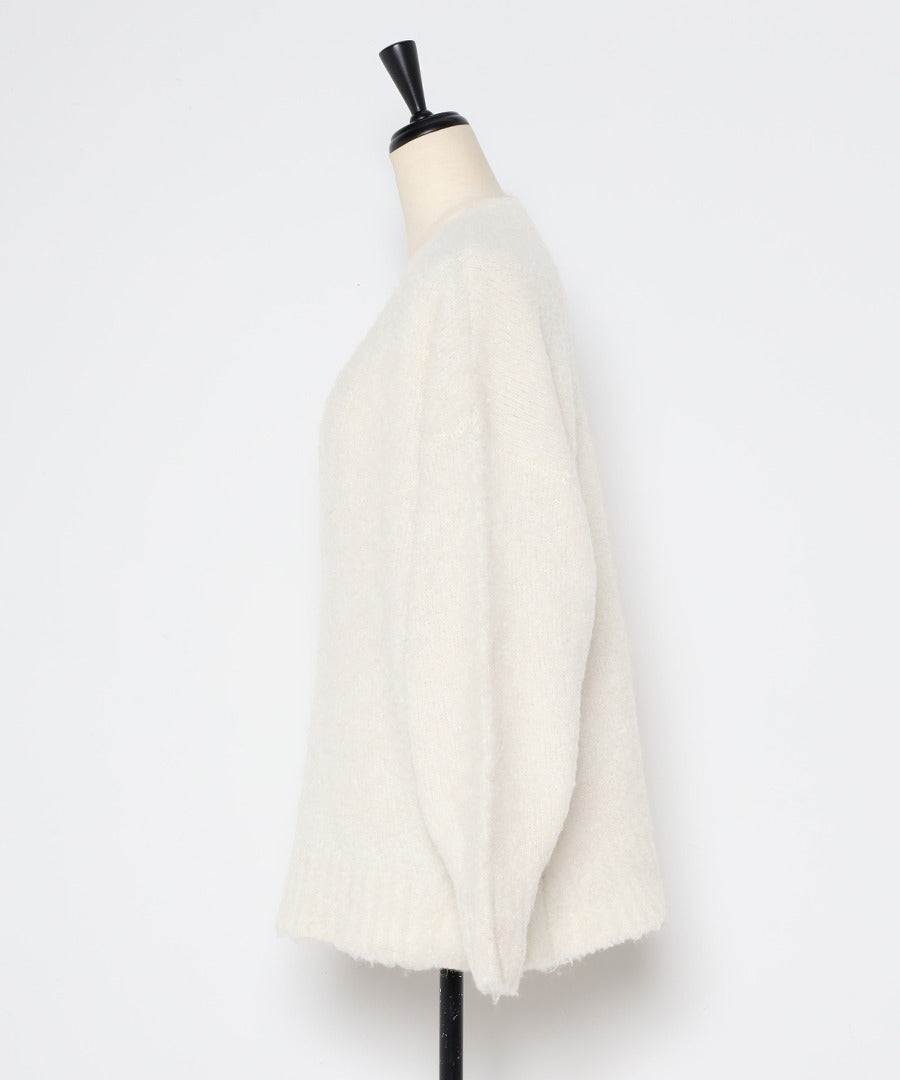 Boucle Deep V-Neck Knit [LADIES] 26