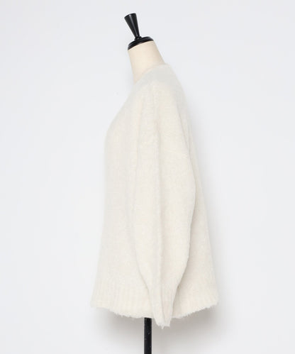 Boucle Deep V-Neck Knit [LADIES] 26