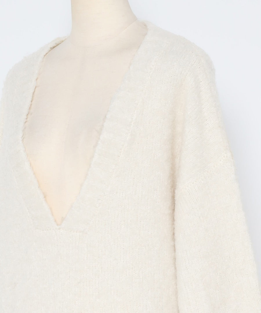 Boucle Deep V-Neck Knit [LADIES] 28