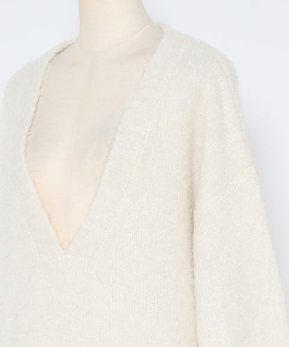 Boucle Deep V-Neck Knit [LADIES] 28