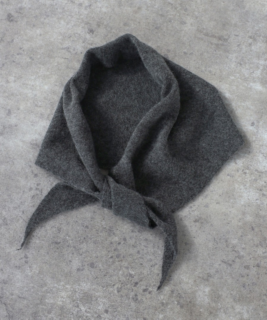 Triangle Knit Scarf [LADIES] 24