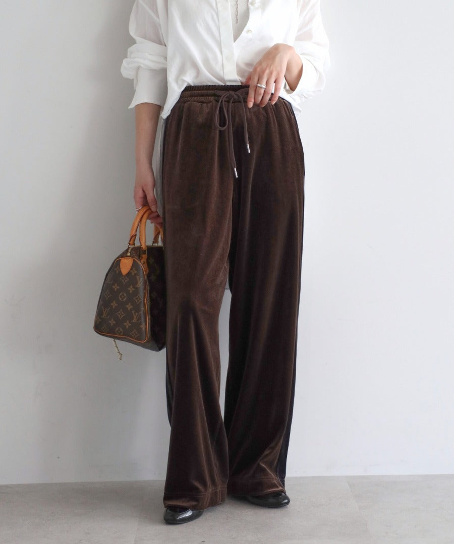 Glossy Velour Side-Line Pants [LADIES] 3